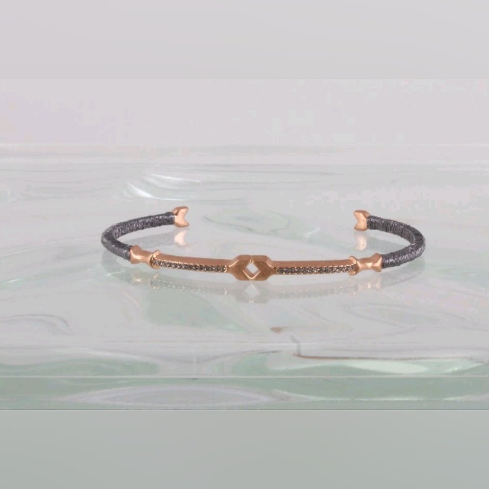Gold Tone Stella & Dot Cuff Bracelet I6.25" Slightly Malleable